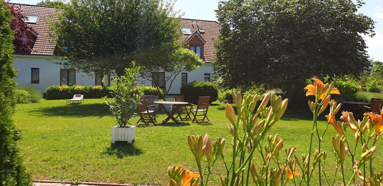 Ferienbungalow Haus Am Teich Boltenhagen  Εξωτερικό φωτογραφία